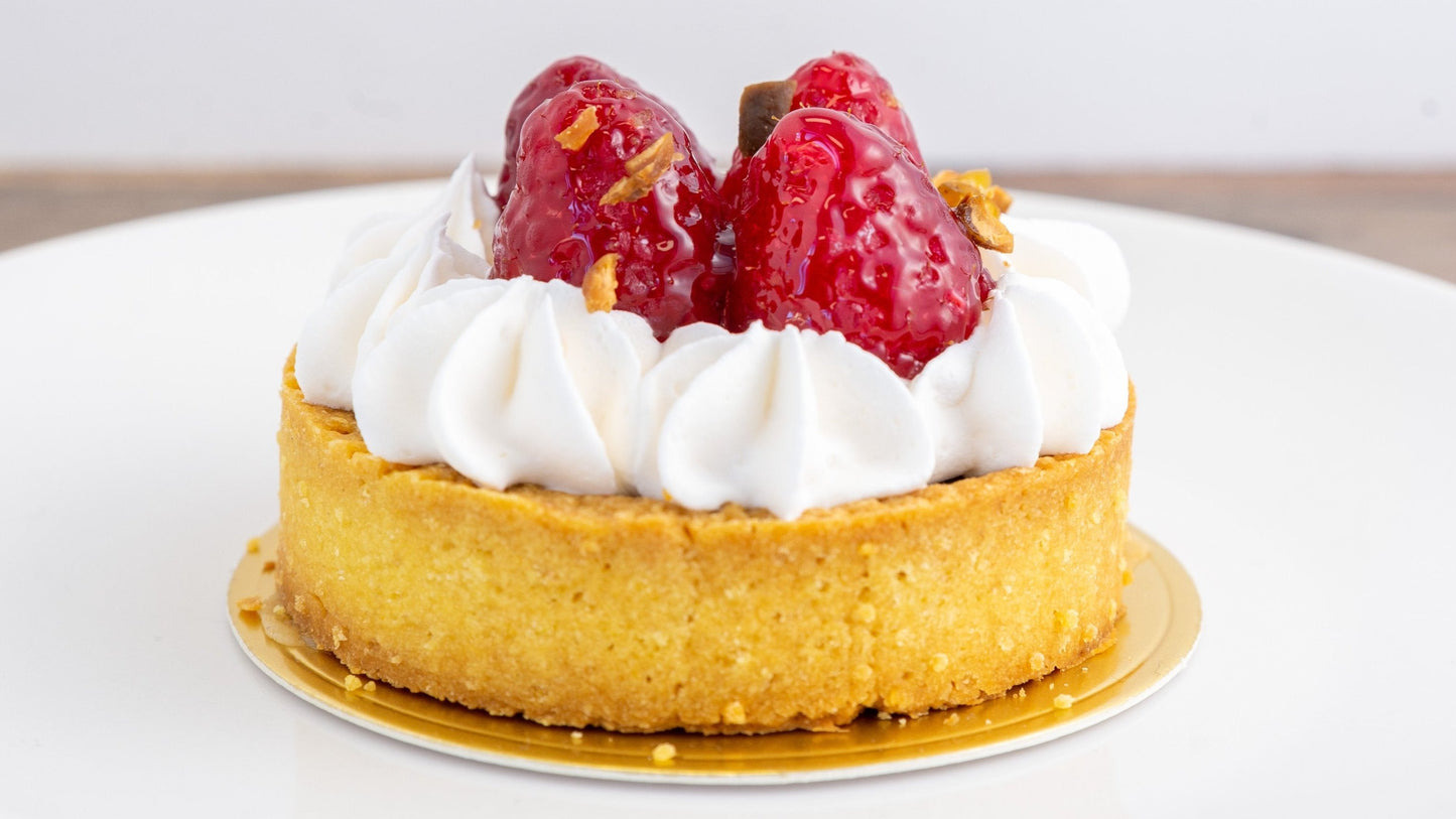 Raspberry-pistachio tarte